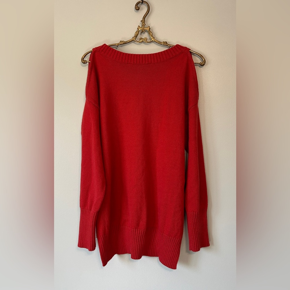 BCBGMAXAZRIA cold shoulder cozy sweater